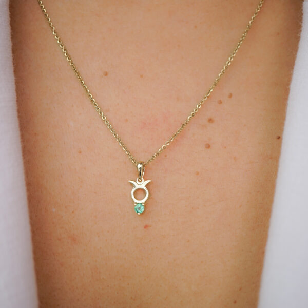 10k solid gold taurus emerald pendant necklace – au 417 bull zodiac sign, may birthstone emerald, dainty gold zodiac jewelry gift