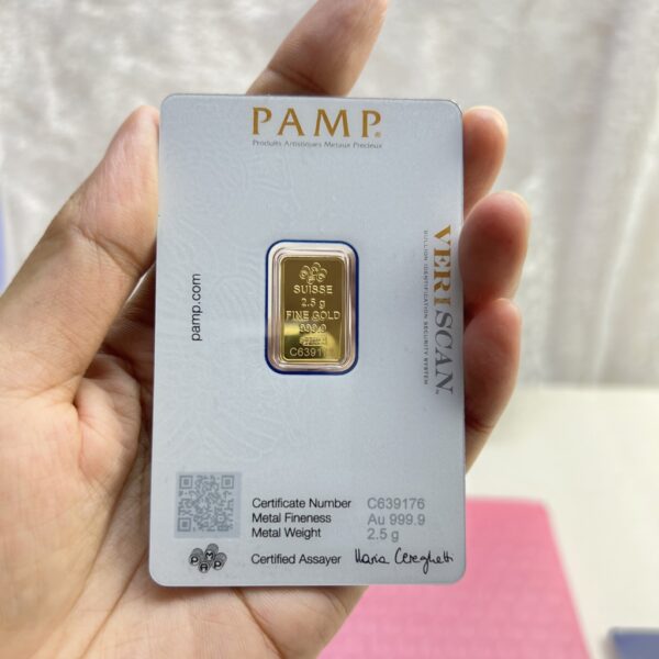 2.5g PAMP Suisse Lady Fortuna gold bar 24K Au 999.9 fine gold sealed CertiPAMP authentic Swiss gold bar Goldnuine